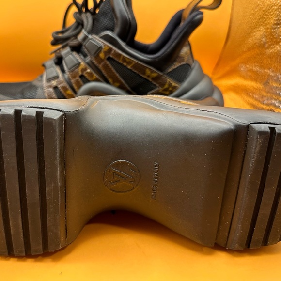 Louis Vuitton Archlight Sneakers Size 8 Full Inclusion - Picture 14 of 14